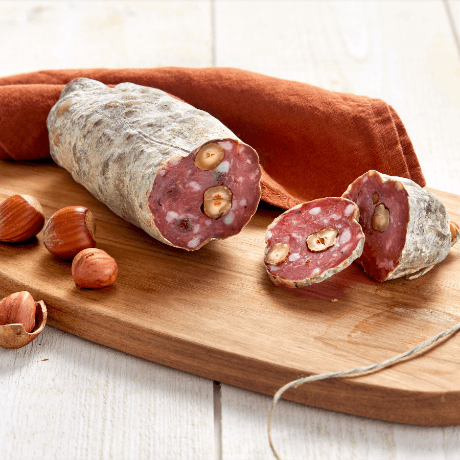 Saucisson sec mit Haselnüssen