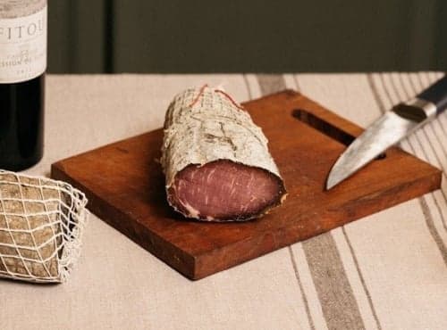 Schwein aus der Region Occitanie „Lou Porc del Païs“ mit Rauchsalz, Foto 1 von 2