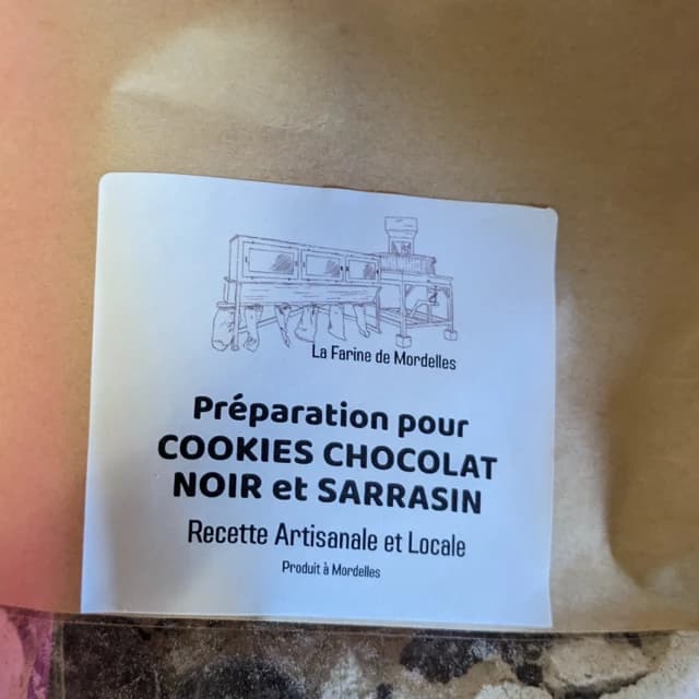 Backmischung für Cookies mit dunkler Schokolade und geröstetem Buchweizen