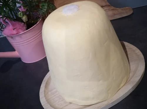 Butterblock mit Sel-de-Guérande-Kristallen, Foto 1 von 1